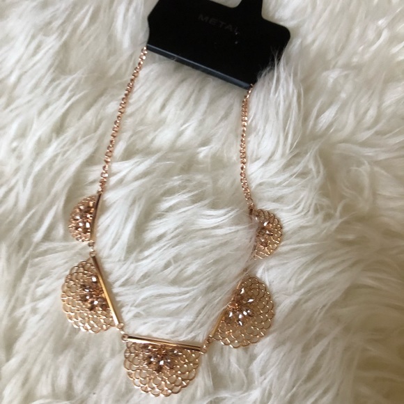 Rose Gold Tone five Disc Necklace with stone - Picture 3 of 8